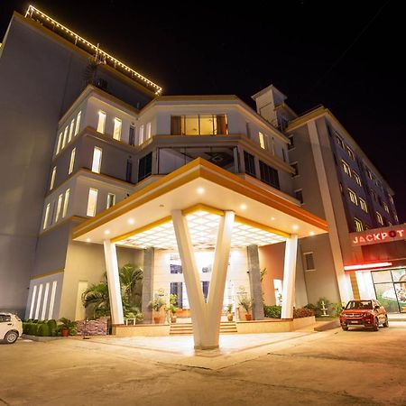 Hotel Siddhartha, Nepalgunj Exterior photo